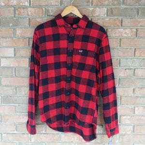 Hollister Plaid Button Up Shirt / Red-Black