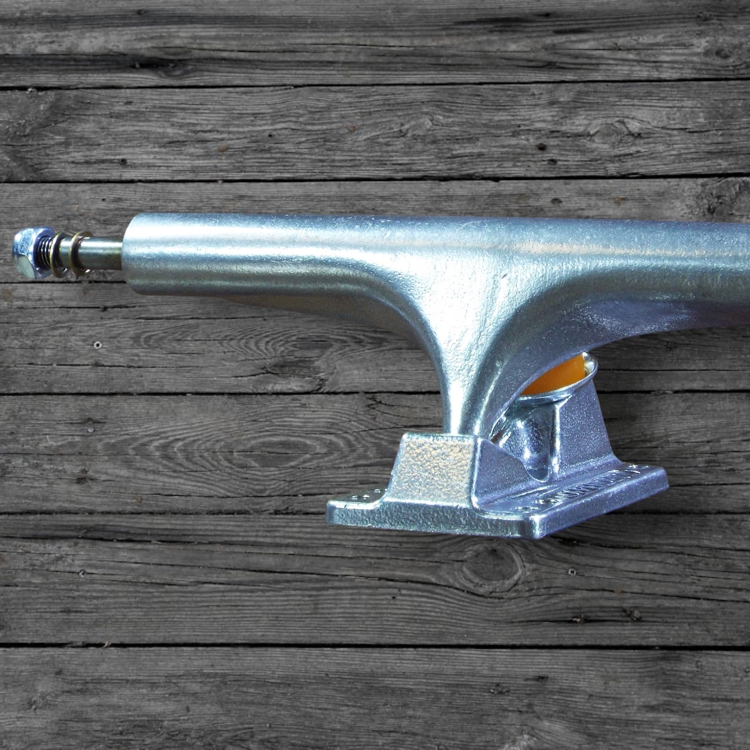 Independent Stage 11 Polished Standard Trucks / 215mm – Detroit