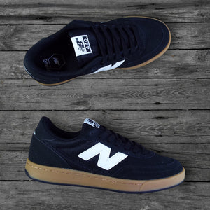 New Balance Numeric 440 V2 Shoes / Black