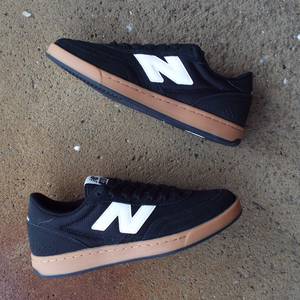 New Balance Numeric 440 V2 Shoes / Black