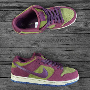 Nike SB Dunk Low Pro Shoes / Dark Team Red