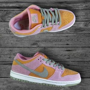 Nike SB Dunk Low Pro Shoes / Red Stardust