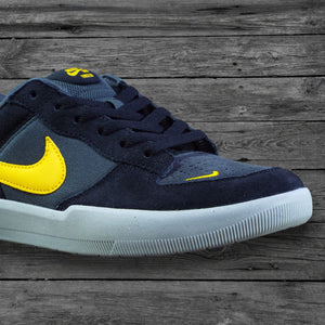 Nike SB Force 58 Shoes / Black-Uni Gold