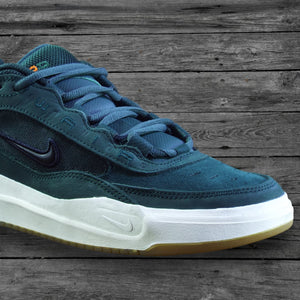 Nike SB Air Max Ishod ISO Shoes / Deep Fir