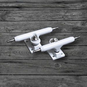 Teak Prodigy White Swerve Fingerboard Trucks / 34mm